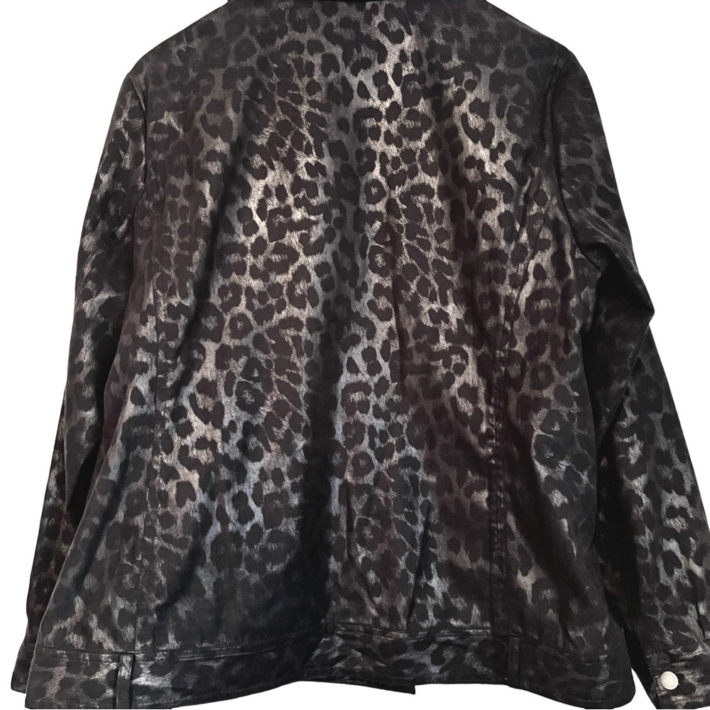 Stylish Black and Gray Leopard Print Zip Up Jacket - Picture 4 of 7